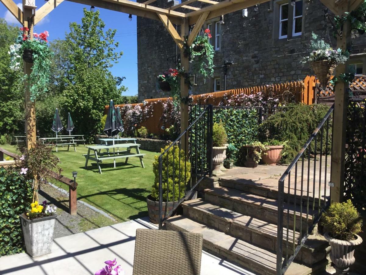 Blenkinsopp Castle Inn Greenhead エクステリア 写真